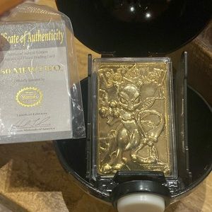 23 karat Gold Plated Pokémon Special Edition #150 Mewtwo